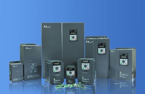 CM53XH （4T三相0.75~400KW）通用磁通矢量控制變頻器